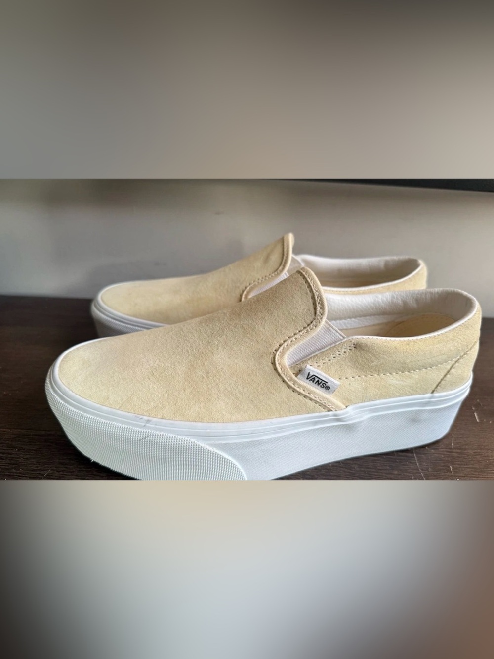 Women’s VANS 7.5 suede light yellow platform slip on